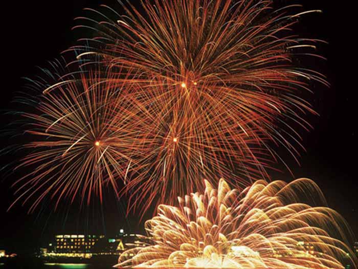 河口湖湖上祭（8月）